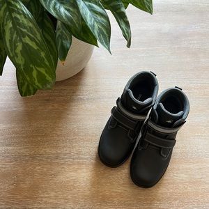 Deer Stags Kids Maker in Black/Grey Size 4.5